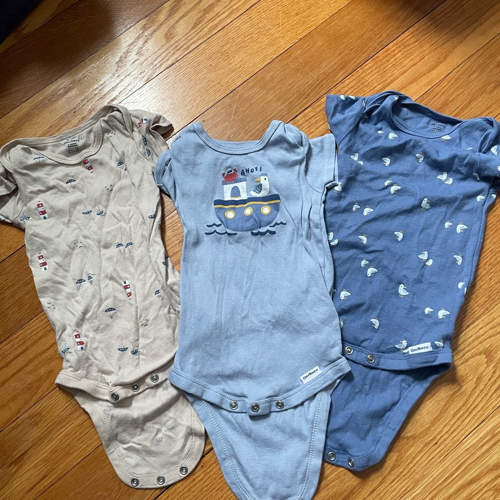 Gerber Baby Bodysuit in Cream
